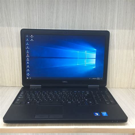 Dell 5540 I5 4300u Ram 4 Gb 120 Gb On 156 Inche