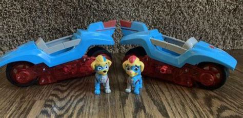 Paw Patrol Mighty Pups Mighty Twins Ella And Tuck Power Split Vehicle