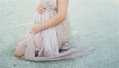Although I Think Maternity Pictures Are Just Awkward This Is Really