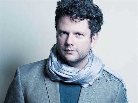 Since his childhood, he acted on tv shows. Selton Mello começa a rodar novo filme com Vincent Cassel ...