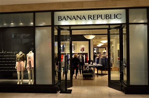10 Off Banana Republic In Store Earn Save Win