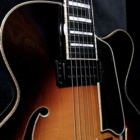 Eastman Jazz Elite Sunburst Archtop Seven String Electric Guitar