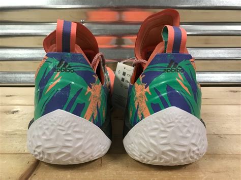 There have yet to be leaks of his second signature shoe model, but these recently surfaced images of an adidas basketball shoe bearing harden's medallion logo may just be harden vol. Adidas James Harden Vol.2 Basketball Shoes California Dream