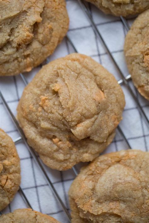 Cinnamon Butterscotch Cookies | Lauren's Latest