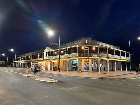 The Great Western Hotel Motel Cobar