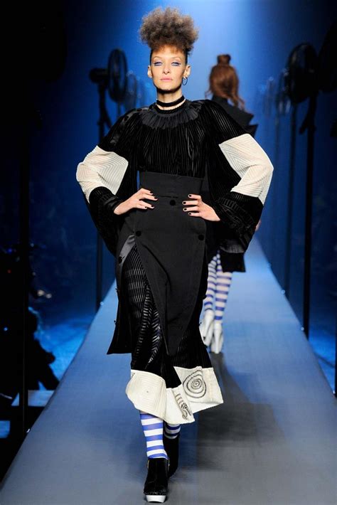 Jean Paul Gaultier Haute Couture Fw 2015 Paris Graveravens