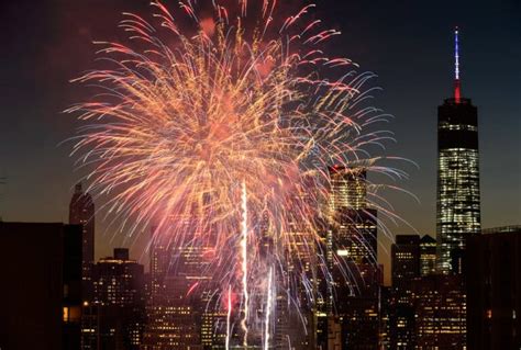 Top 10 Places To Watch 4th Of July Fireworks In Nyc Sea The City