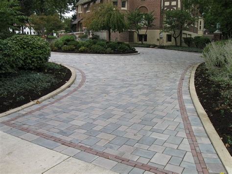 This is due in part because it requires no specialized skills, just a willingness to do the. 24 best images about Driveways on Pinterest | Driveway pavers, Driveway border and Landscapes