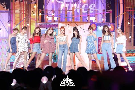 [180714] twice dance the night away x mbc show music core comeback stage có hình ảnh