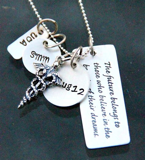 Free personalization · secure shopping · free return shipping Gifts for nurses - deals on 1001 Blocks