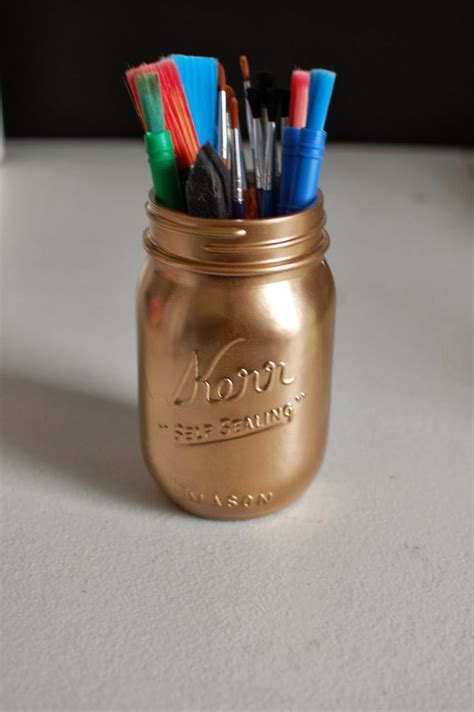 Easy Way To Spruce Up A Mason Jar Gold Spray Paint Gold Spray Paint