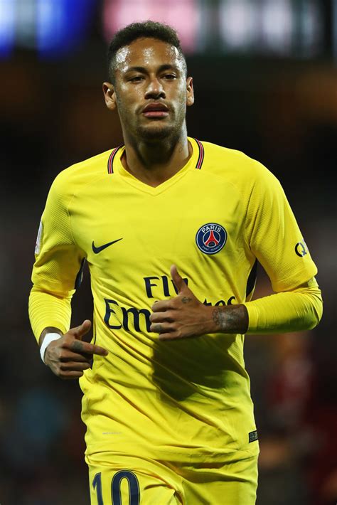 Position 2 n/a → cam. Neymar JR Photos Photos - Metz v Paris Saint Germain ...