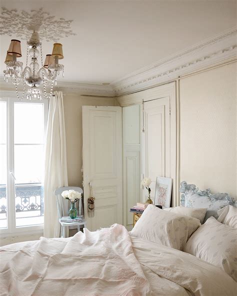 Find the perfect french doors stock photos and editorial news pictures from getty images. French bedroom | Country bedroom, French country bedrooms ...