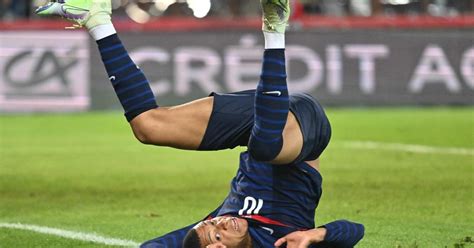kylian mbappé salvó a francia de otra derrota y el campeón del mundo sigue sin ganar radio fm exa