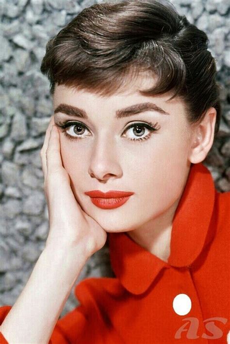 Yes, you can call it one of the most admired and timeless looks of audrey hepburn hairstyles. 13 of the 1950s' Most Iconic Hairstyles | Audrey hepburn ...