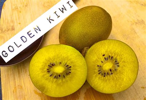 Amazon Com Fresh Golden Kiwi Fruit Kiwifruit 2 Pounds Grocery