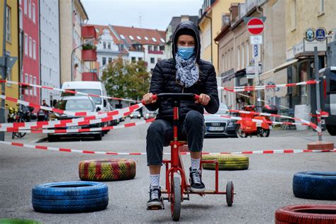 Praktisch spielt das aber keine rolle, da die iban eindeutig ist und die bezeichnung der bank für die zuordnung einer zahlung keine. Bank, Baum, Briefkasten - geht da nicht mehr? - GreenCity e.V.