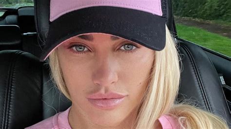 Schießt Katie Price Mit Kryptischen Zeilen Gegen Ex Partner