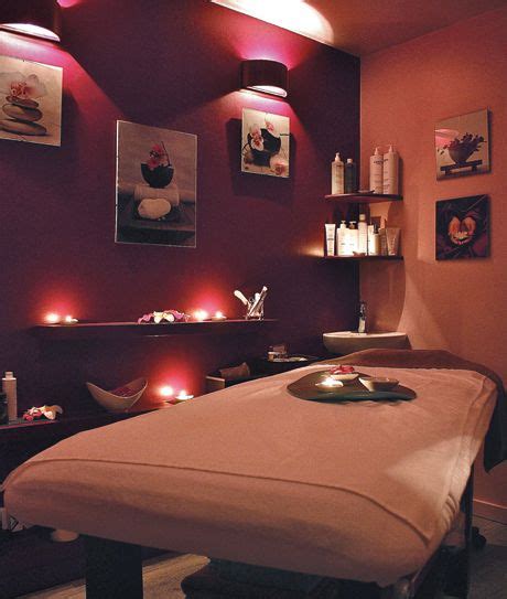 Cabine Thalgo Fushia Le Jardin Des Sens Massage Room Design Massage Room Decor Massage