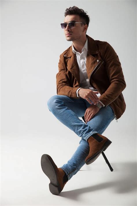Why You Should Wear Chelsea Boots In 2019 The Fashionisto Chelsea Boots Men Outfit Boots