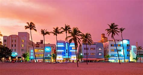 Art Deco Weekend In Miami Beach Florida