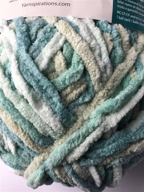 Bernat Baby Blanket Yarn Brights 105 Oz300g Baby Blue Etsy