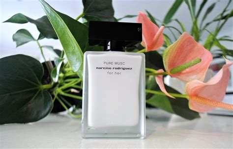 Fragrance Reviews Narciso Rodriguez Pure Musc For Her Edp