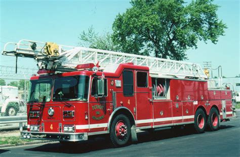 Fire Engines Photos Detroit Fd Seagrave Ladder