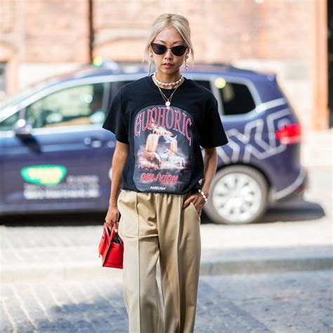 How to Dress Up Your Favorite Graphic T shirt Sommeroutfits für