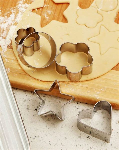Stainless Steel Cookie Cutter With 4 Different Shapes Set Of 12
