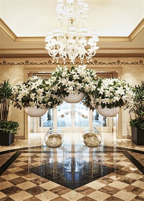 His creations are bold statements, using shape, color and simplicity to see inside jeff leatham's new book 'visionary floral art and design' and see beautiful flowers arranged for celebrity events. Floral Feast: Jeff Leatham Has the Coolest Job in the ...