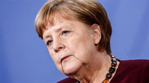 Medie Merkel På Vej Med Drastisk Tiltag Bt Udland Btdk