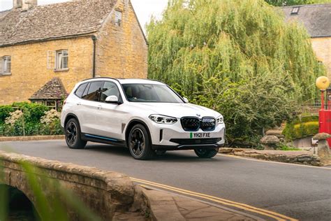 √bmw Ix3 Gets Two Special Lines In Uk Premier Edition And Premier