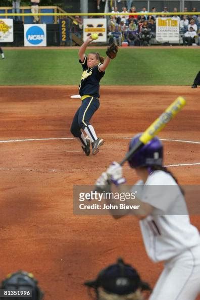 Ncaa Playoffs Michigan Jennie Ritter In Action Pitching Vs News