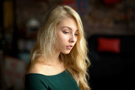 Free Download Hd Wallpaper Alice Tarasenko Women Model Blonde