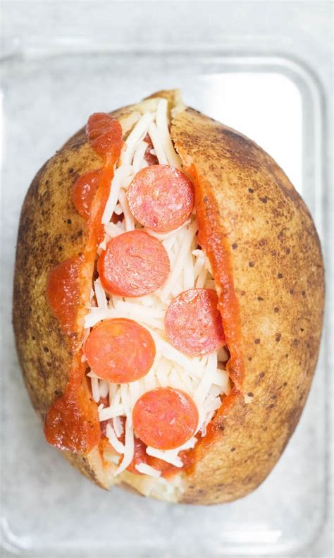 People are searching for it, so i'll happily make it. Pizza Baked Potato Meal Prep