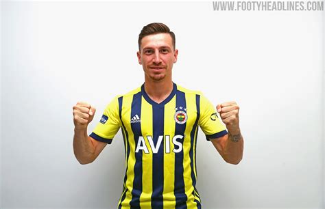 Fenerbahçe s.k., commonly known as fenerbahçe, is a turkish football club based in istanbul, turkey. Fenerbahce 20-21 Home, Away & Third Kits Released - Footy ...