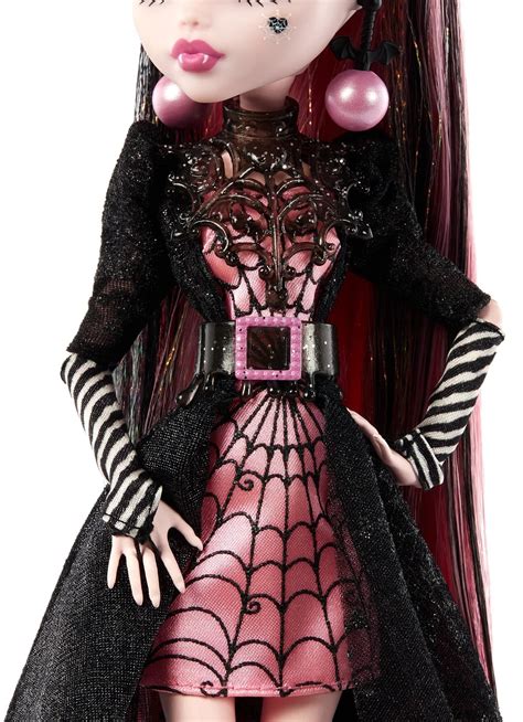 Monster High Howliday Draculaura Winter Edition Holiday 2022