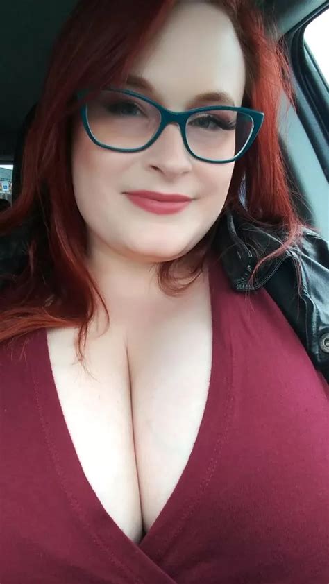 Size 24 Mum Ditches Office Job To Become Plus Size Porn Star Daily Record