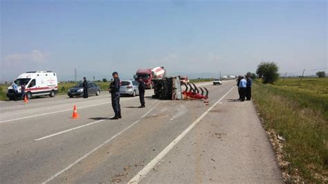 Adana Da Trafik Kazas Yaral Haberler
