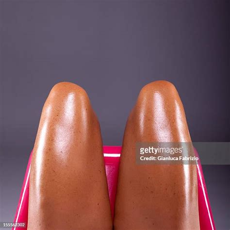 Oiled Women Fotografías E Imágenes De Stock Getty Images