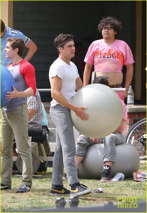 Zac Efron Lays In Dave Francos Lap On Townies Set Photo 2867021