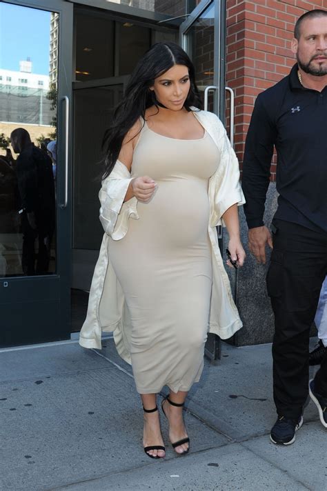 Pregnant Kim Kardashian Leaves Her Apartment In New York 09132015 Hawtcelebs