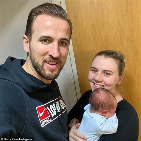 Kane during the announcement showed how accurate his shot was after hitting a big. Harry Kane and wife Katie welcome a 'beautiful baby boy' | Daily Mail Online