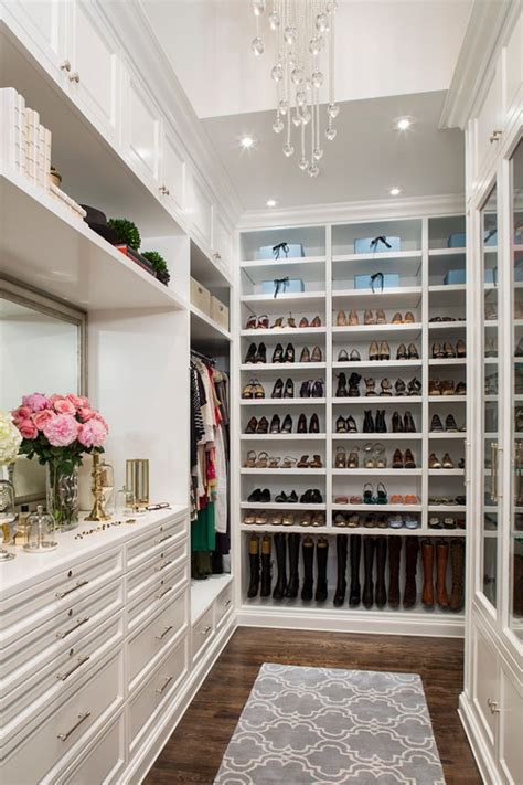 Elegant Luxury Walk In Closet Ideas To Store Your Clothes In That Look Like Boutiques