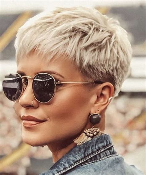 Short Hairstyles And Haircuts For Women In 2021 2022 In 2021 Short