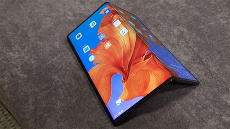 Expected price of huawei mate xs in india is rs. Huawei Mate Xs new details: release date, price, and ...