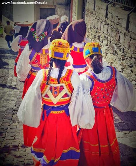 Sardinian Folk Costumes Costumi Sardi Desulodesulu