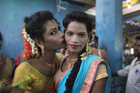 Hijras The Third Gender In India Annalofiphoto