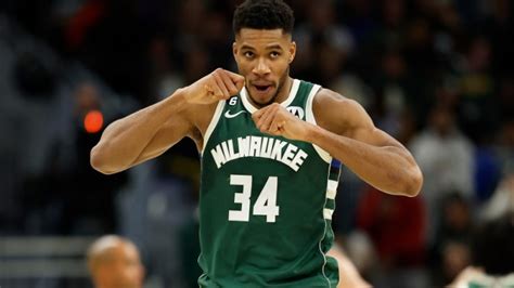 Giannis Antetokounmpo Bio Age Net Worth Height Weight And Much More